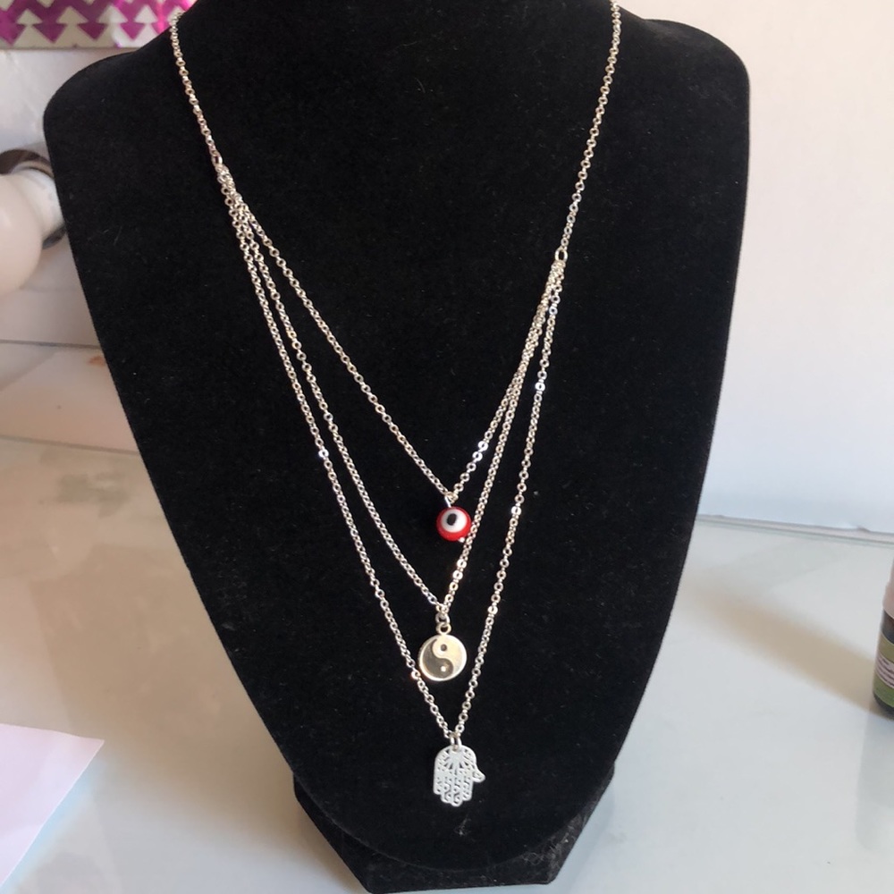 100% silver chain 9.25 with three charms